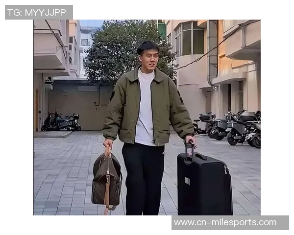 黄荣奇正式加盟同曦上赛季表现稳定场均贡献6分21助攻