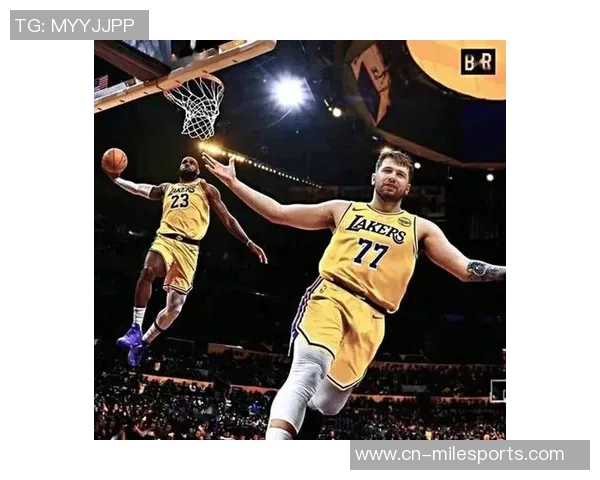 杨毅分析湖人战术选择认为詹姆斯影响东契奇表现宁愿全力支持东契奇