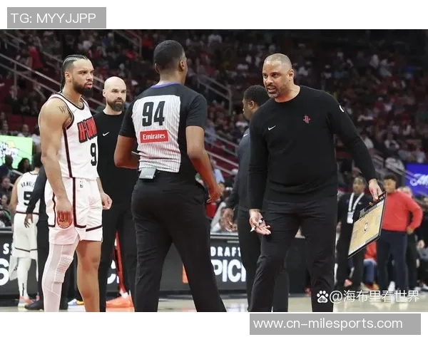 伊森分享狄龙建议称赞乌度卡严格执教风格带来的积极影响 伊森分享狄龙建议称赞乌度卡严格执教风格带来的积极影响