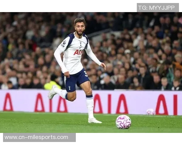 弗兰克确认罗梅罗明天首发对阵利兹联并谈续约本坦库尔的喜悦之情 弗兰克确认罗梅罗明天首发对阵利兹联并谈续约本坦库尔的喜悦之情