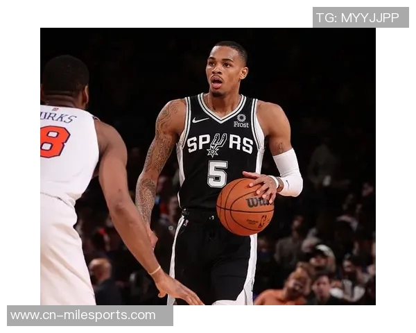 米奇约翰逊赞文班身体健康重返球场令人振奋 米奇约翰逊赞文班身体健康重返球场令人振奋