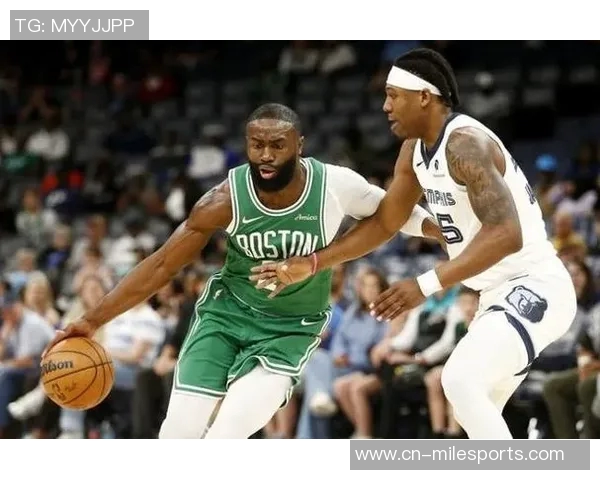 绿军主场对决76人首发阵容揭晓杰伦布朗领衔豪泽科塔普理查德同场竞技