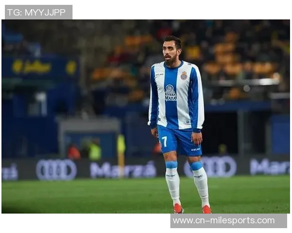 西班牙人球迷对霍安加西亚进行辱骂足协考虑是否展开调查 西班牙人球迷对霍安加西亚进行辱骂足协考虑是否展开调查