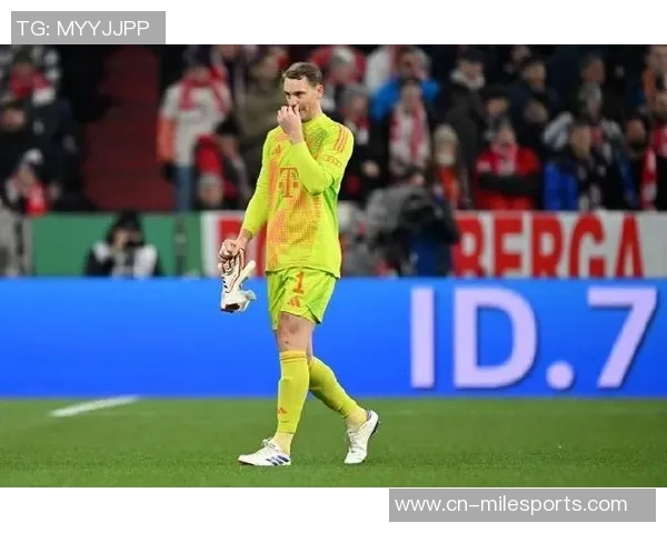 乌尔比希强调战胜科隆是首要目标不愿评论诺伊尔续约问题 乌尔比希强调战胜科隆是首要目标不愿评论诺伊尔续约问题