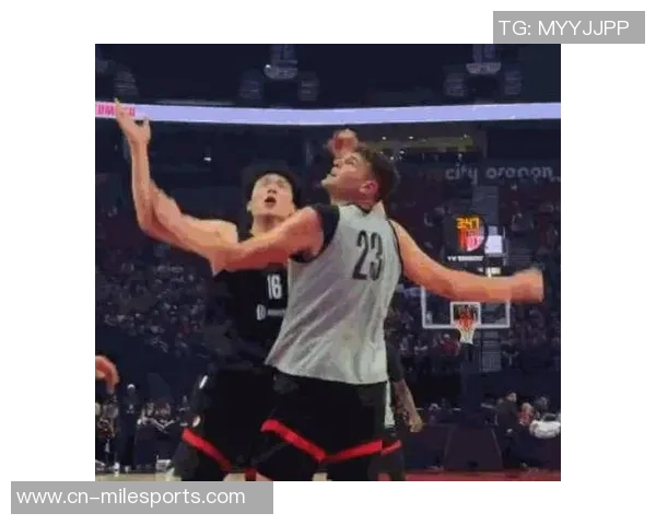 杨瀚森赛季初展现出色表现生活中也逐渐融入团队氛围