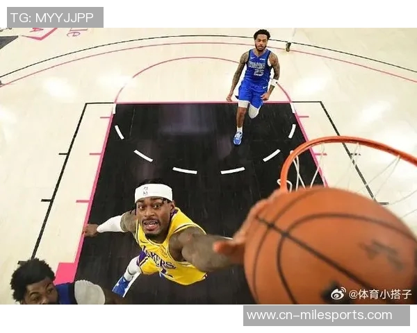 新赛季备战热潮来袭独行侠训练场上精彩瞬间回顾 新赛季备战热潮来袭独行侠训练场上精彩瞬间回顾